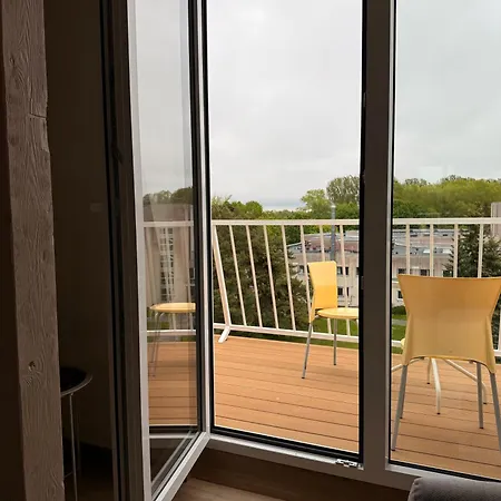 Juros Butas - Du Miegamieji Ir Svetaine Su Sofa Lova Apartment