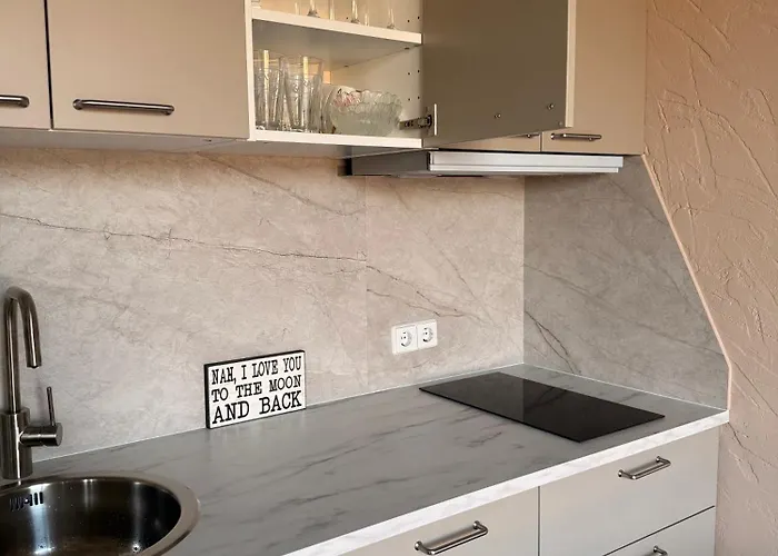 Juros Butas - Du Miegamieji Ir Svetaine Su Sofa Lova شقة