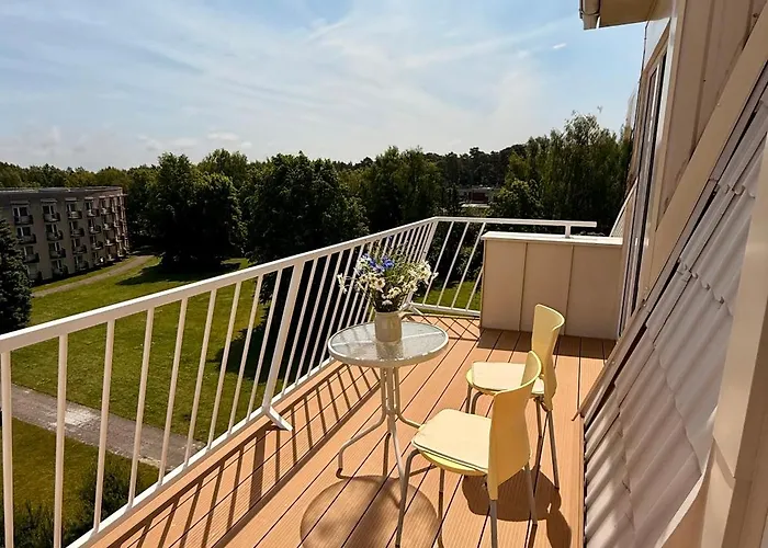 Juros Butas - Du Miegamieji Ir Svetaine Su Sofa Lova شقة