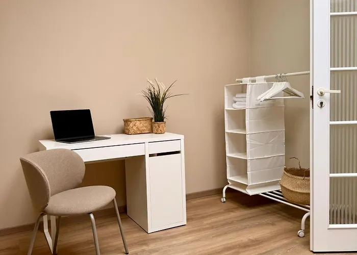 Juros Butas - Du Miegamieji Ir Svetaine Su Sofa Lova * Паланга